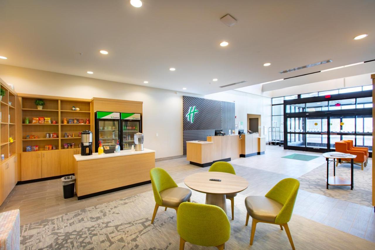 Holiday Inn - Kansas City - Northeast By Ihg Exterior foto