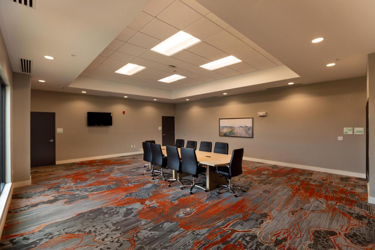Holiday Inn - Kansas City - Northeast By Ihg Exterior foto