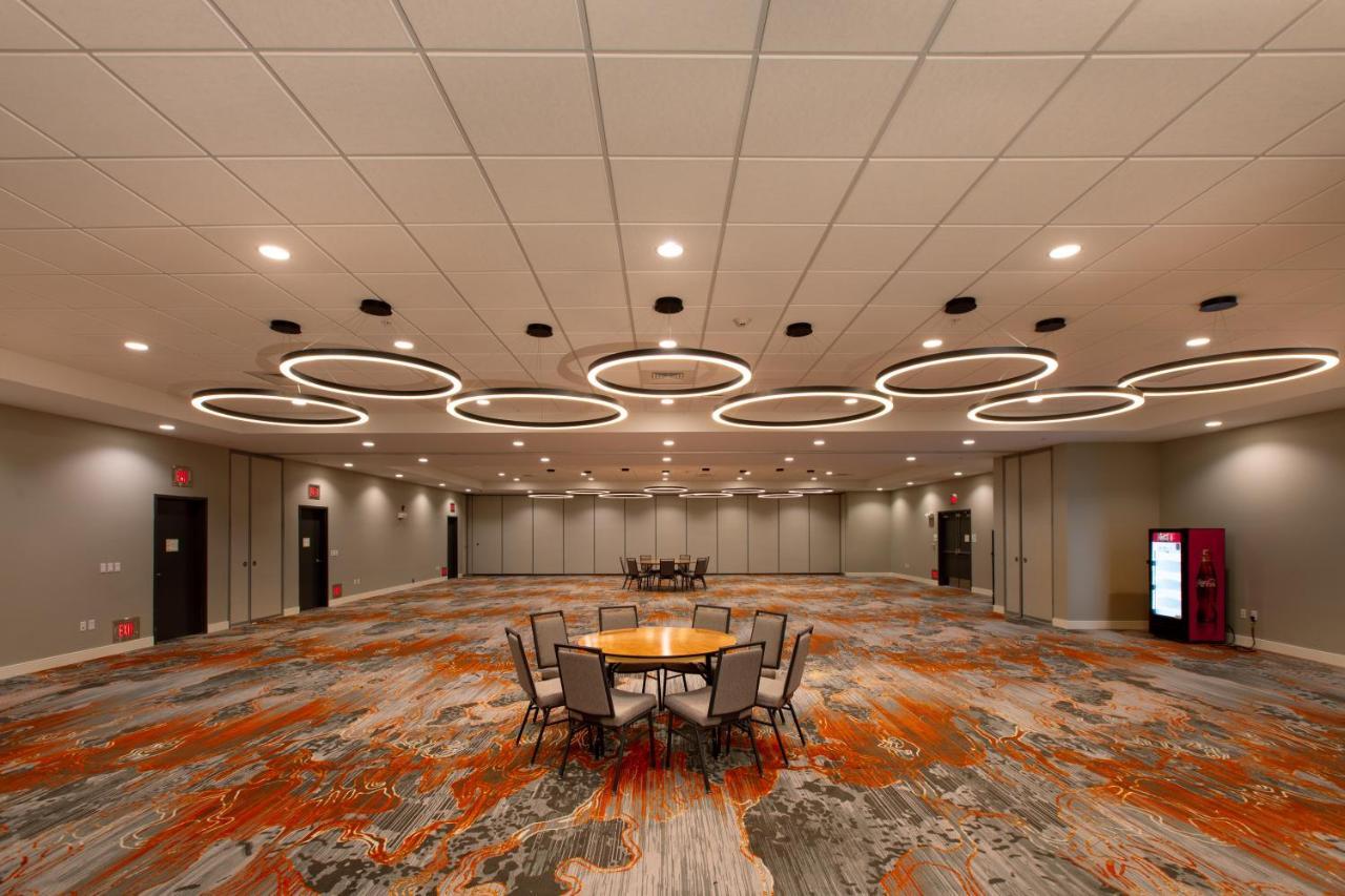 Holiday Inn - Kansas City - Northeast By Ihg Exterior foto
