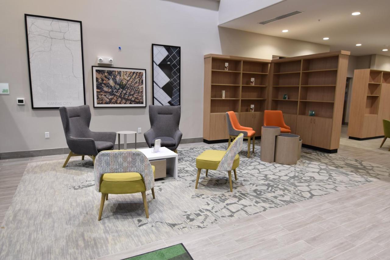 Holiday Inn - Kansas City - Northeast By Ihg Exterior foto