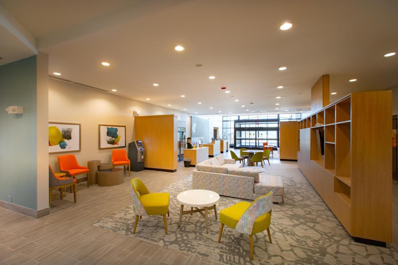 Holiday Inn - Kansas City - Northeast By Ihg Exterior foto
