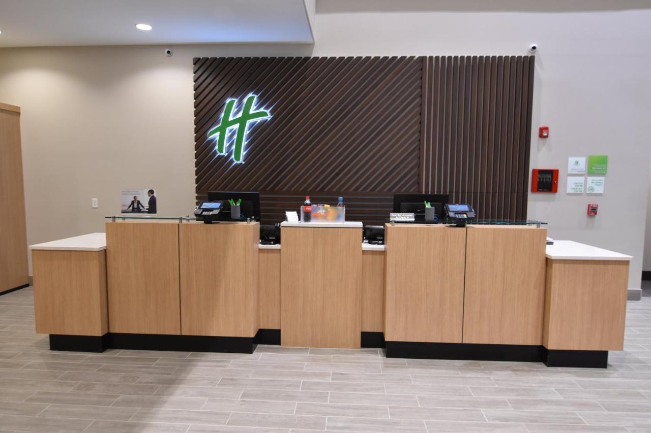 Holiday Inn - Kansas City - Northeast By Ihg Exterior foto